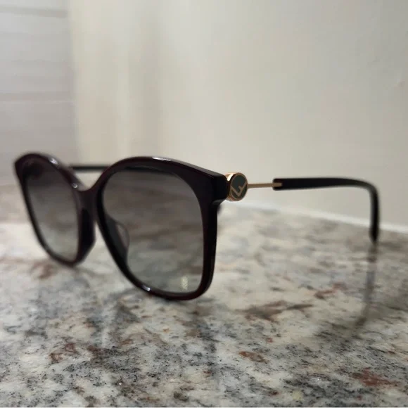 Fendi | Accessories | Fendi Round Mauve Sunglasses | Poshmark display picture 1